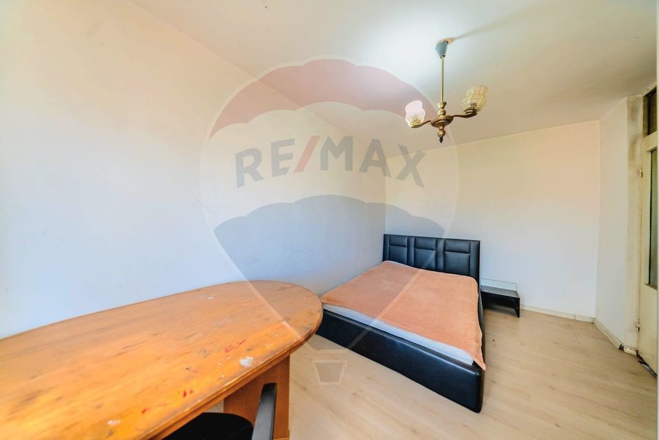 Apartament 3 camere, 96 mp, central, Sebiș – exclusiv RE/MAX