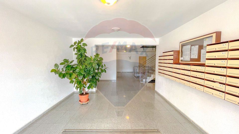 Apartament 2 camere, parcare si boxa, Avantgarden Tractorul