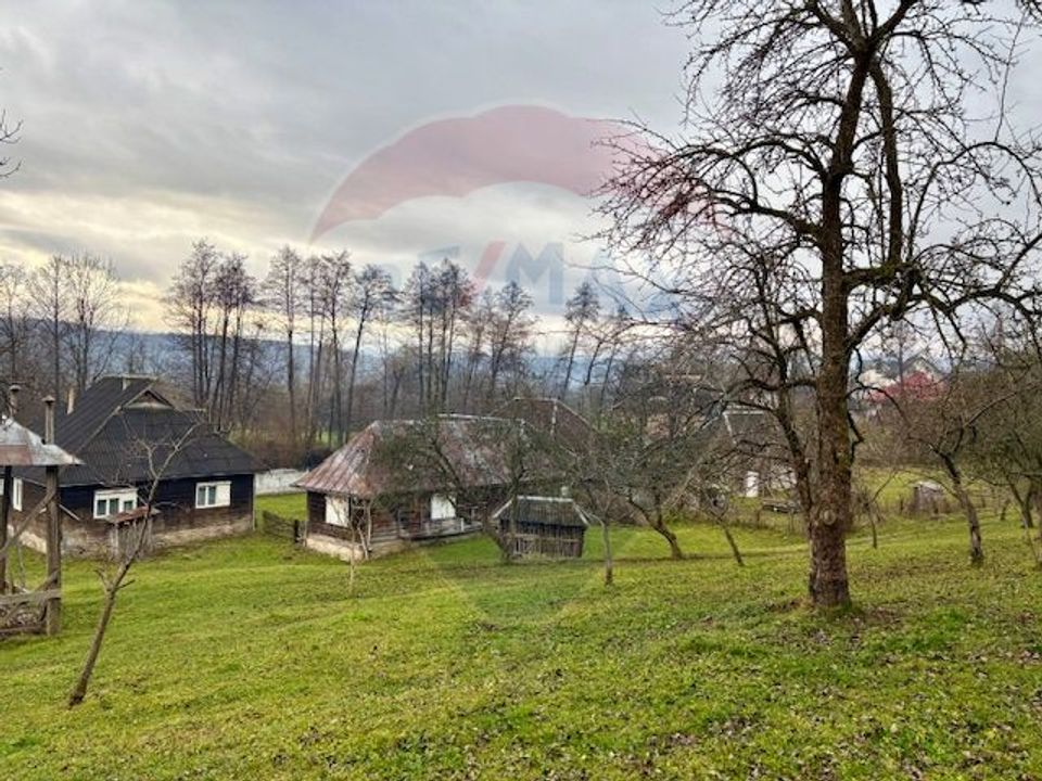 Casă / Vilă cu 5 camere de vânzare