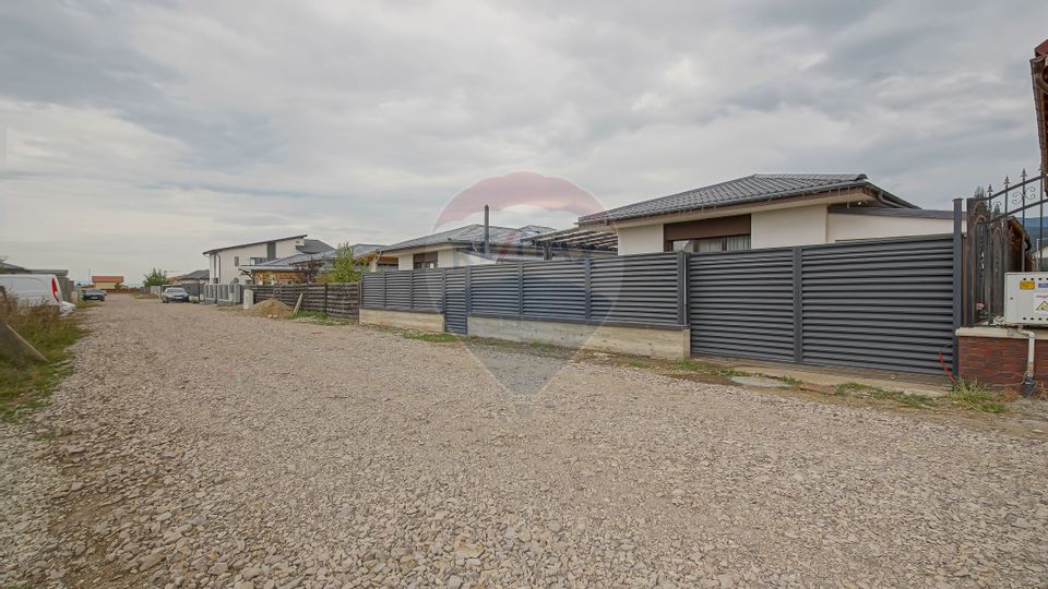 4 room House / Villa for sale