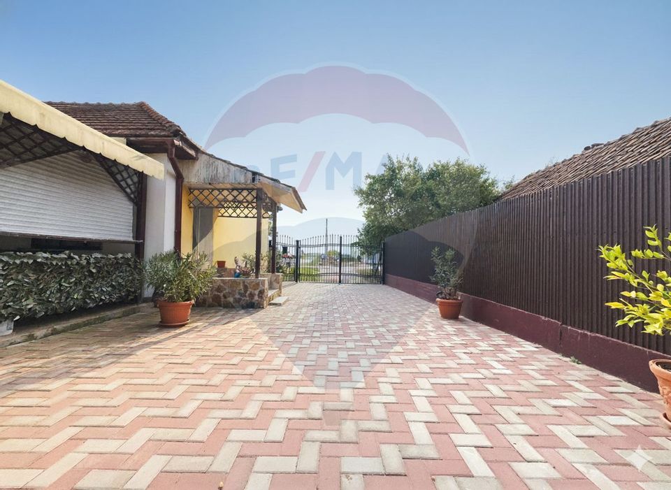 Casă de vanzare in Bazosu Nou