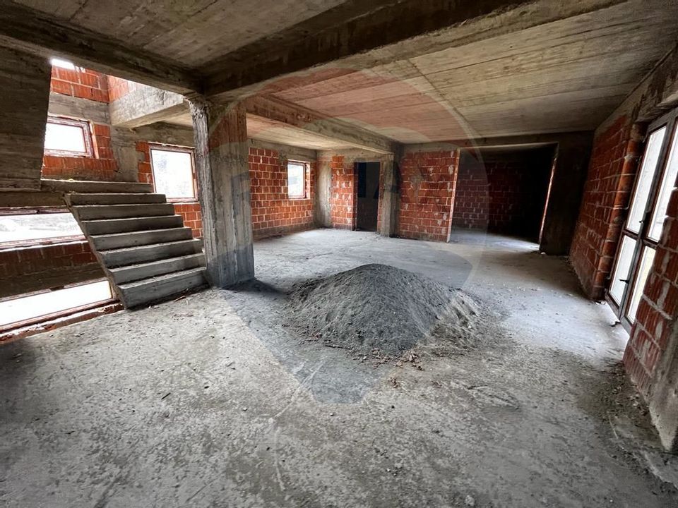 Oportunitate rară pentru dezvoltare turistică la poalele Făgărașului