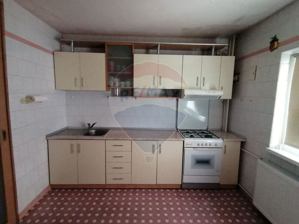 Apartament 3 camere in zona Decebal la 2 minute de metrou Piata Muncii