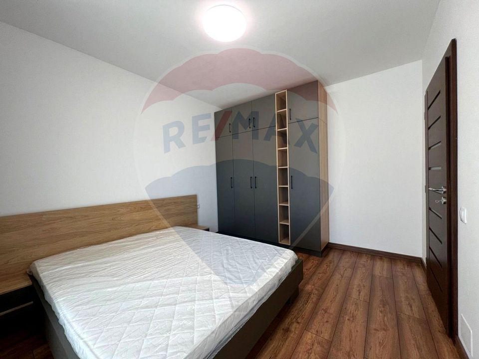 Apartament cu garaj | două camere | prima închiriere | zona Platinia