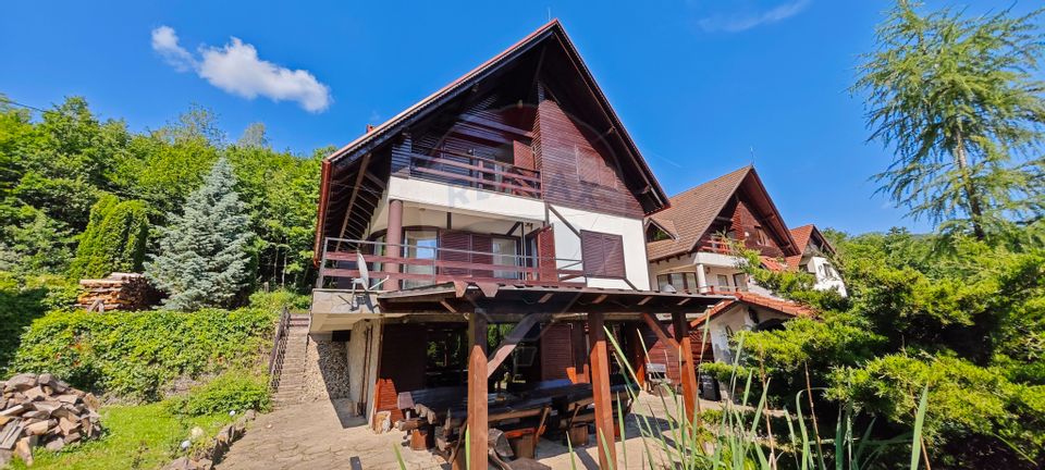 6 room House / Villa for sale