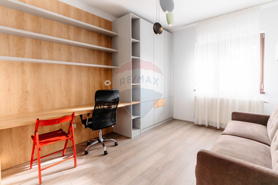 Închiriere casă/ vilă - 120 mp utili+ teren 249 mp– Pitești