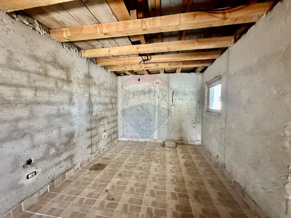 4 room House / Villa for sale