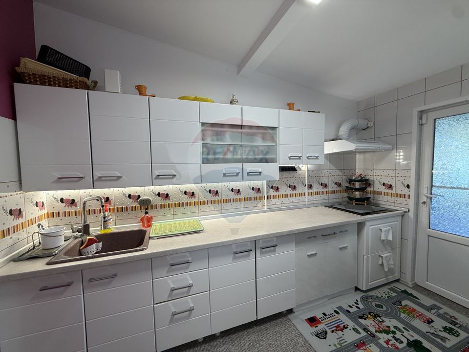 Casă /Vilă cu 6 camere de vânzare in Cumpana Constanta