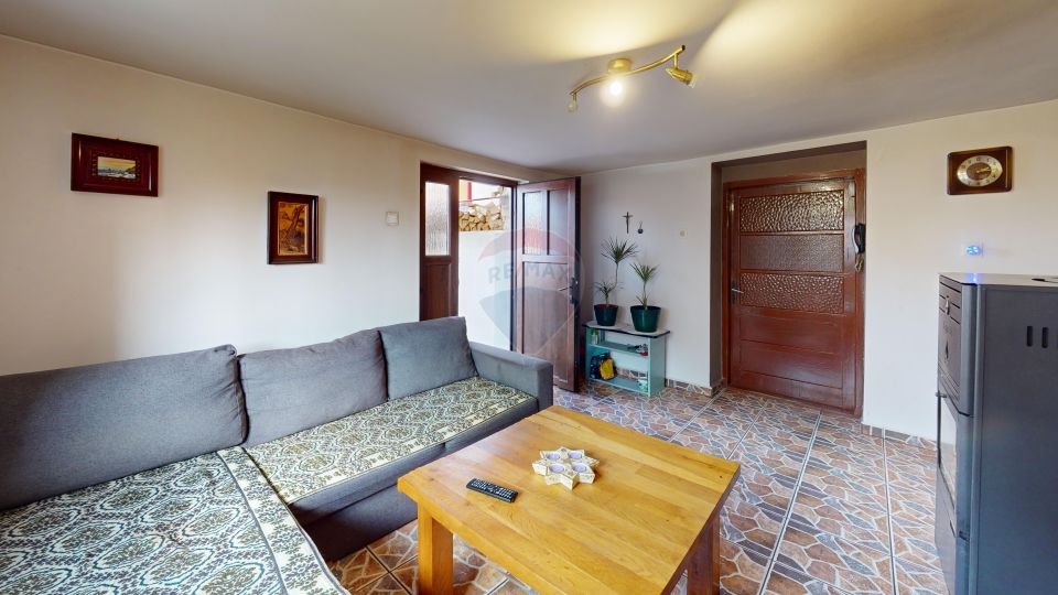 Casă / Vilă cu 4 camere de vânzare în zona Calea Poplacii