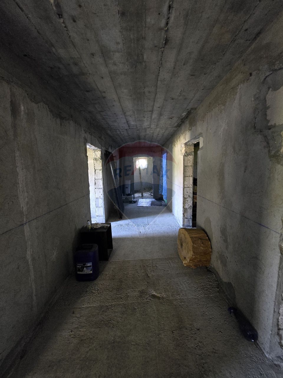 4 room House / Villa for sale