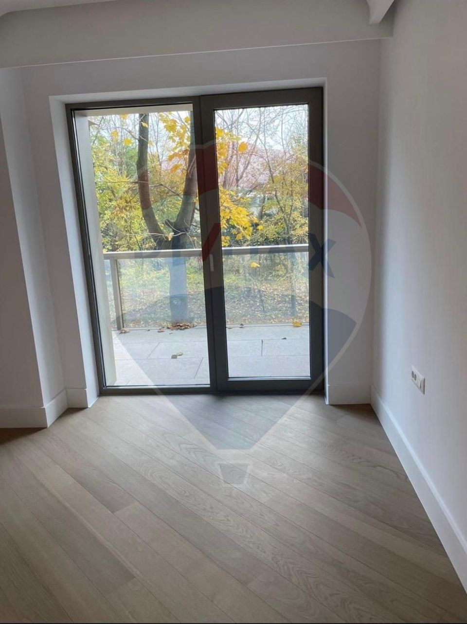 De vanzare Apartament 2 cam Cortina 126 cu loc de parcare, Pipera