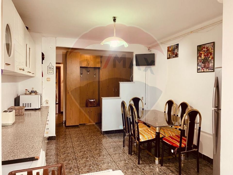 Apartament 4 camere de inchiriat