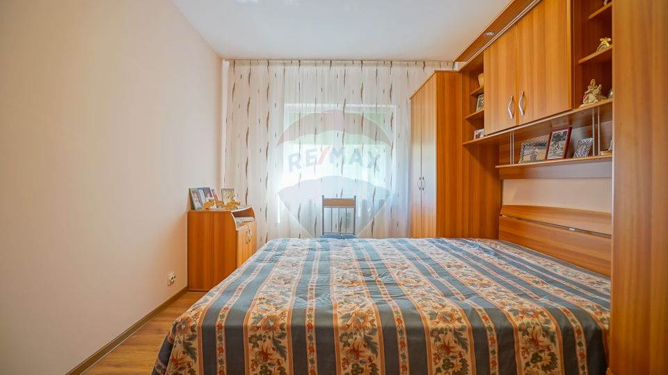 REZERVAT ! Apartament cu 3 camere de vânzare în zona Judetean