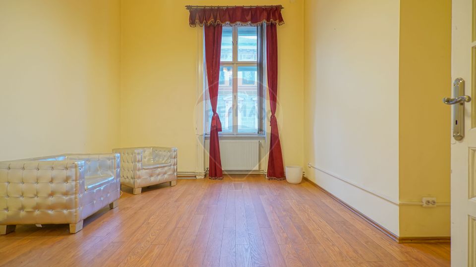 0% commission - Apartment with story tab in The Historic Center