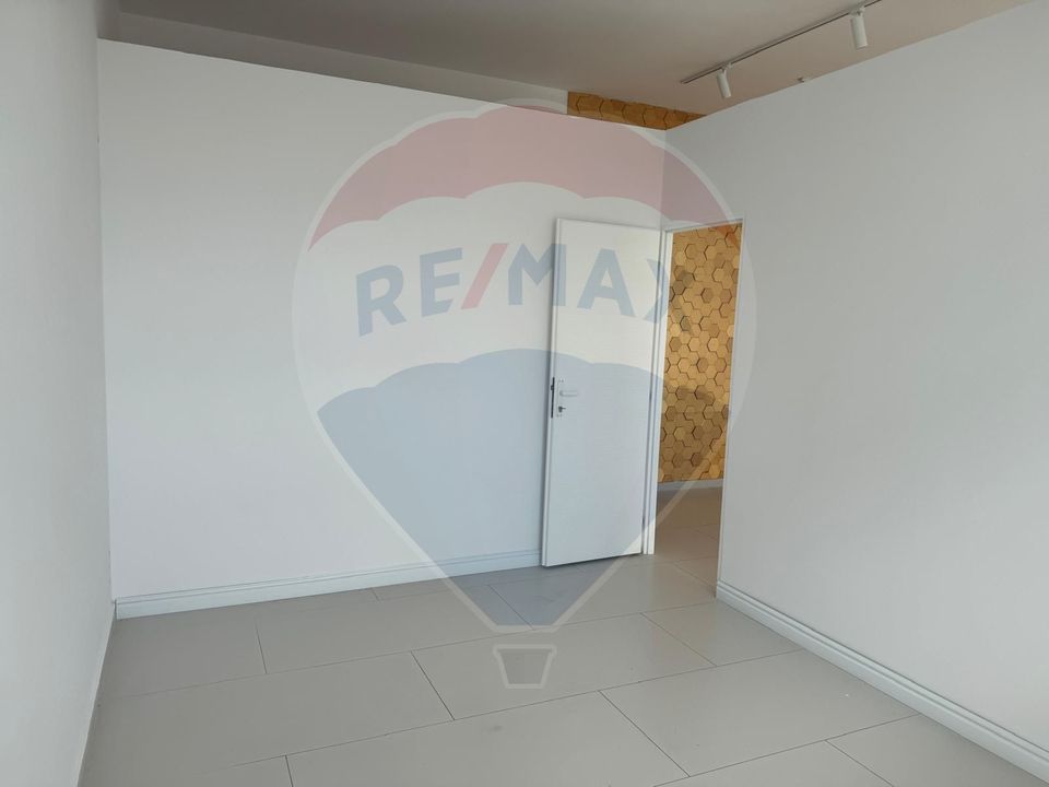 70sq.m Commercial Space for rent, Universitatii area