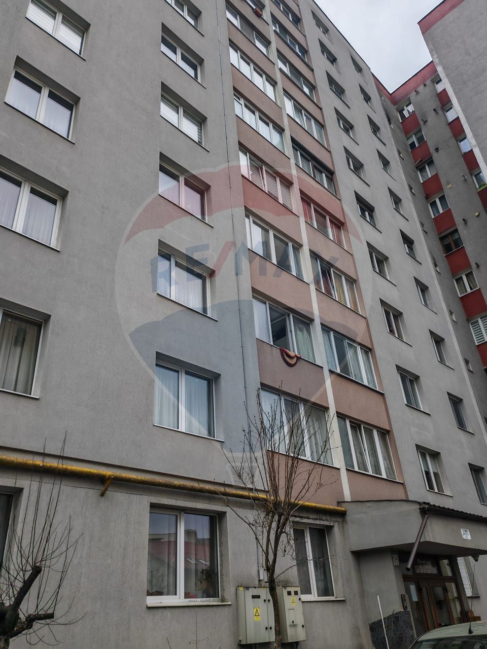 Apartament cu 3 camere de vânzare în zona Noua