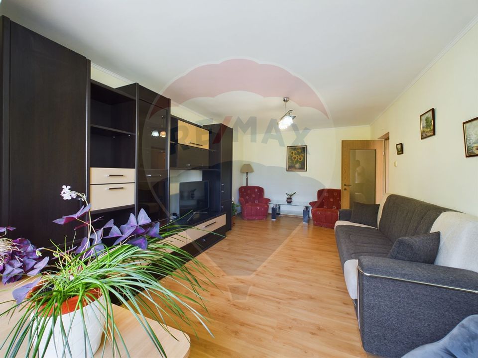 REZERVAT | Apartament cu 2 camere | Decomandat | Zona Planete