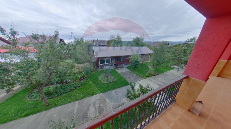 16 room House / Villa for sale, Est area