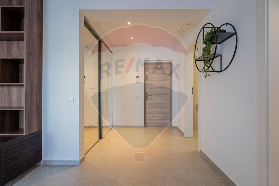 2 room Apartment for rent, Tractorul area