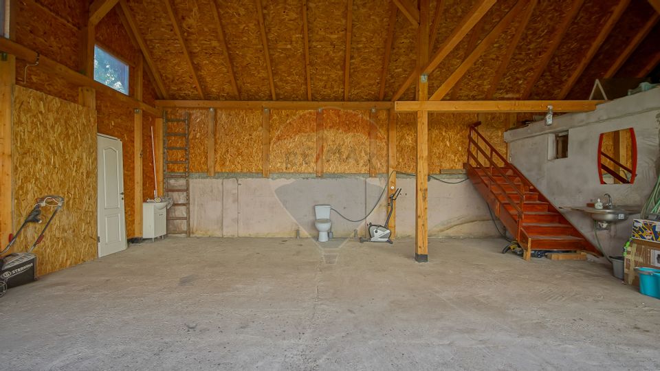 8 room House / Villa for sale, Aurel Vlaicu area