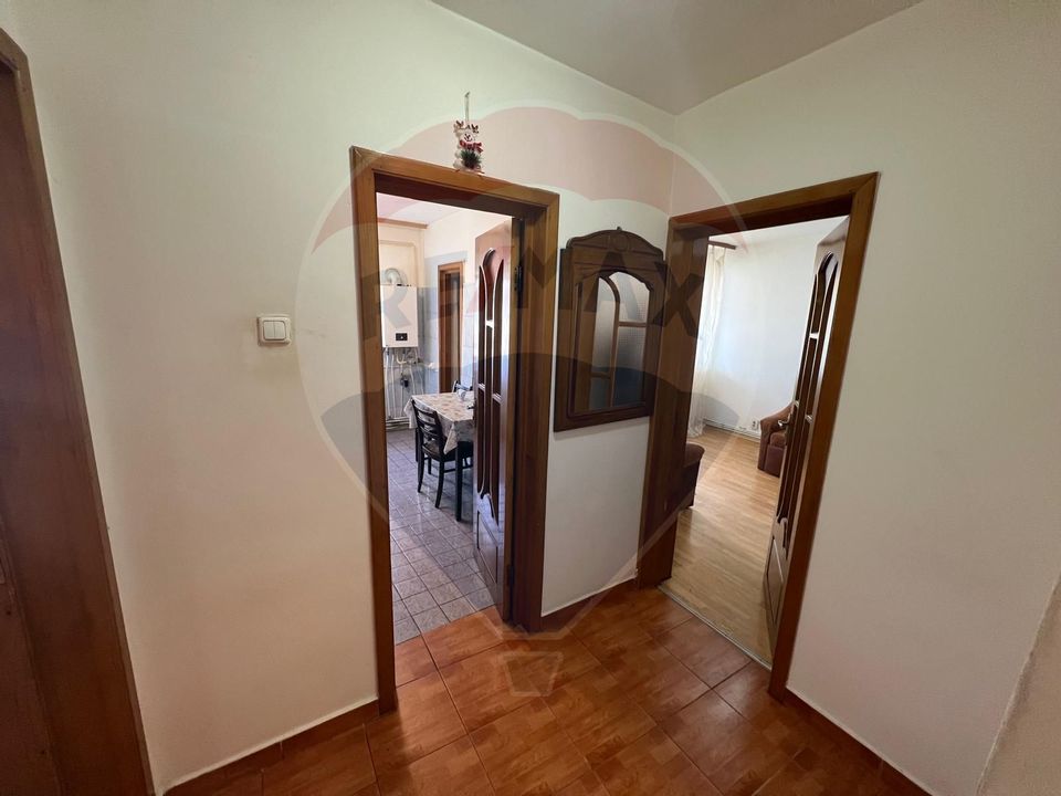 Apartament cu 2 camere de vânzare în zona Gara