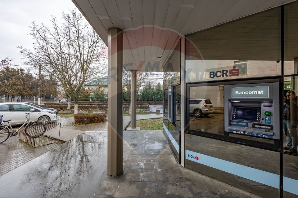 1,048sq.m Commercial Space for sale, Central area