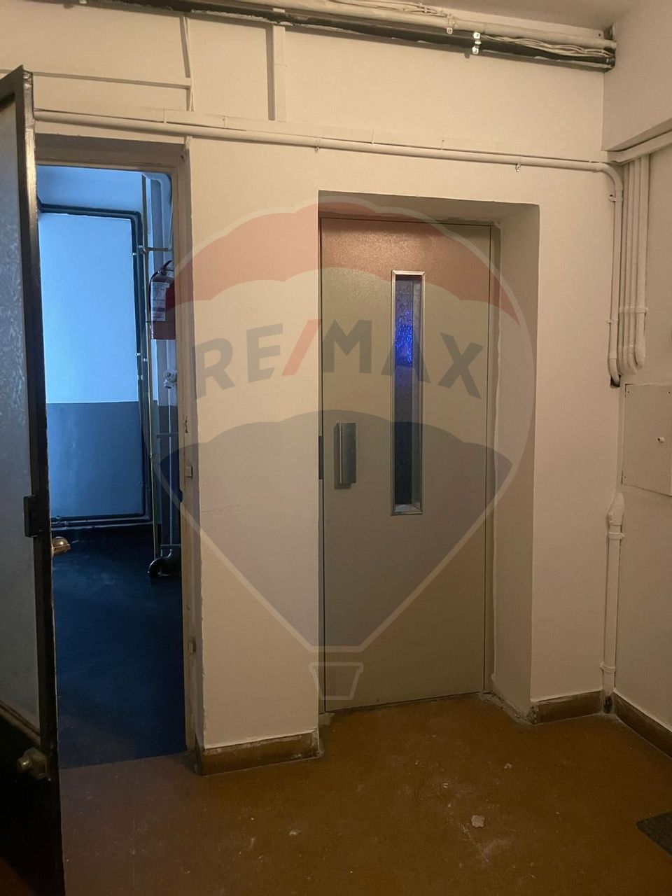 Garsonieră spațioasă - Piața Romană, vedere spre ASE, disponibila acum