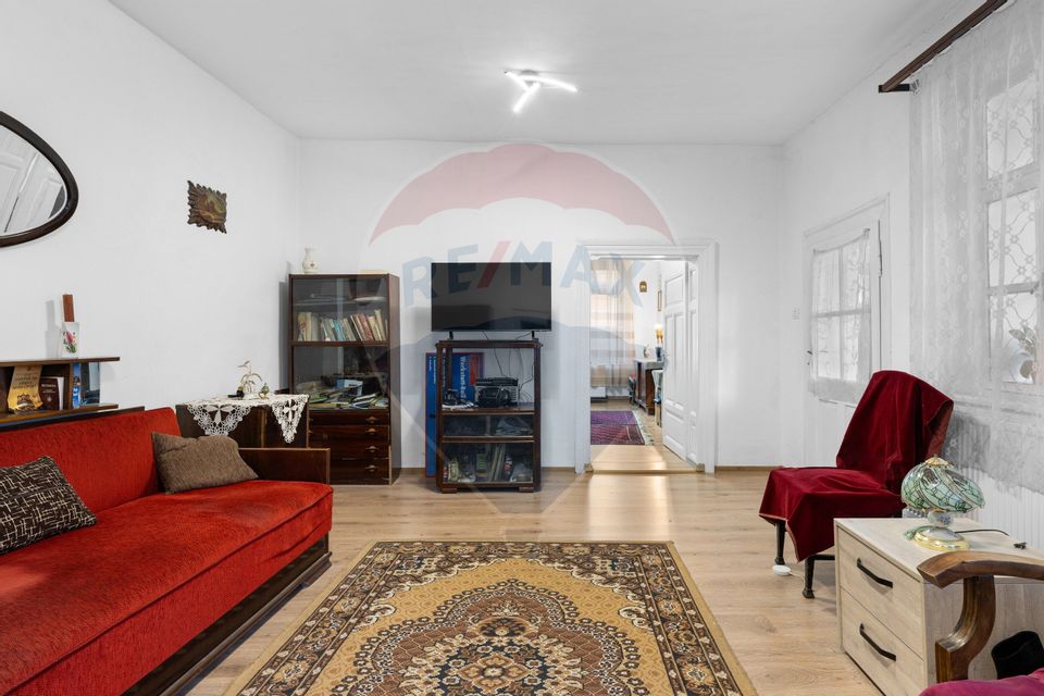 3 room House / Villa for sale, Boul Rosu area