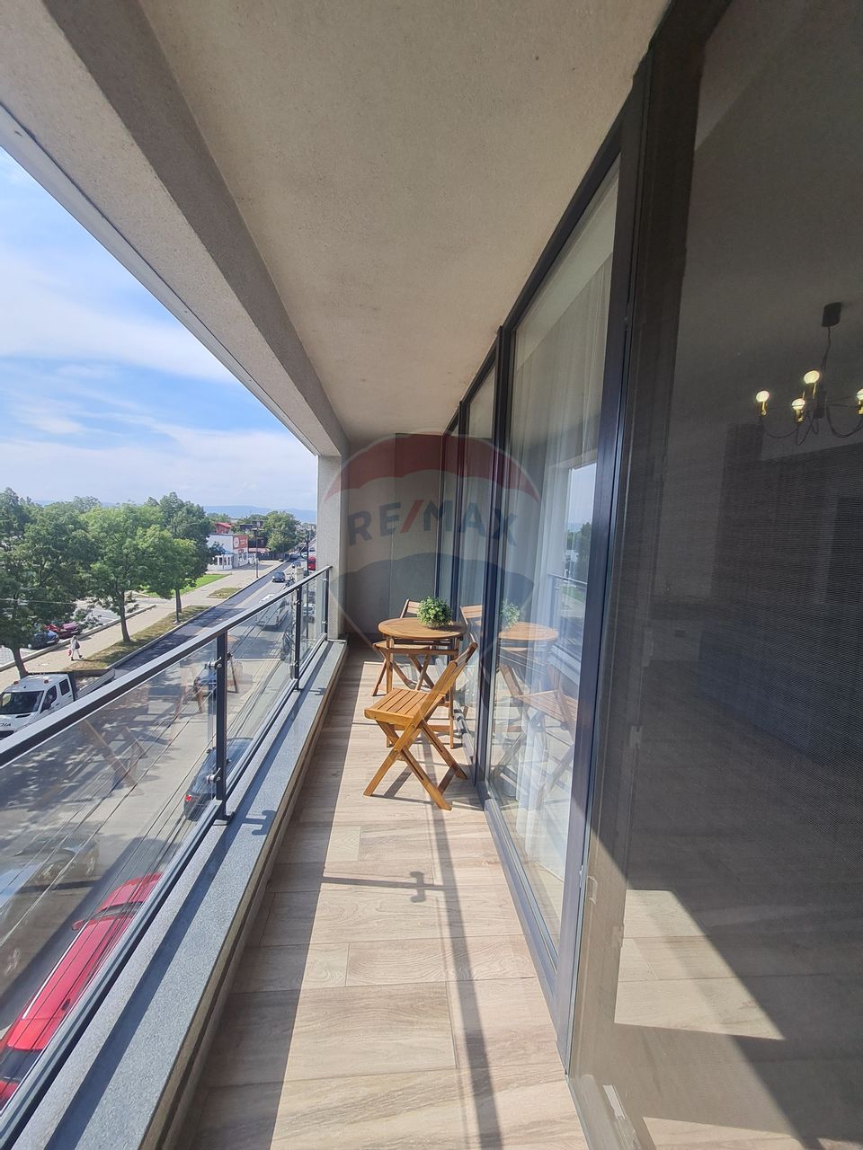 Apartament de lux cu 1 camera tip studio si  parcare privata