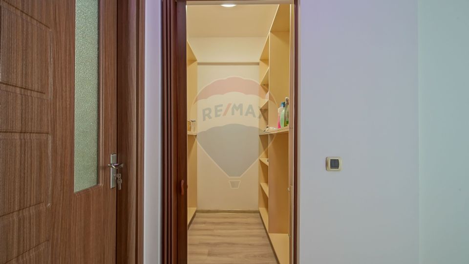 REZERVAT! Apartament cu 3 camere