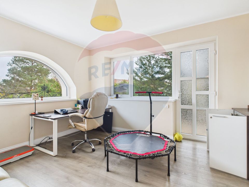 5 room House / Villa for sale