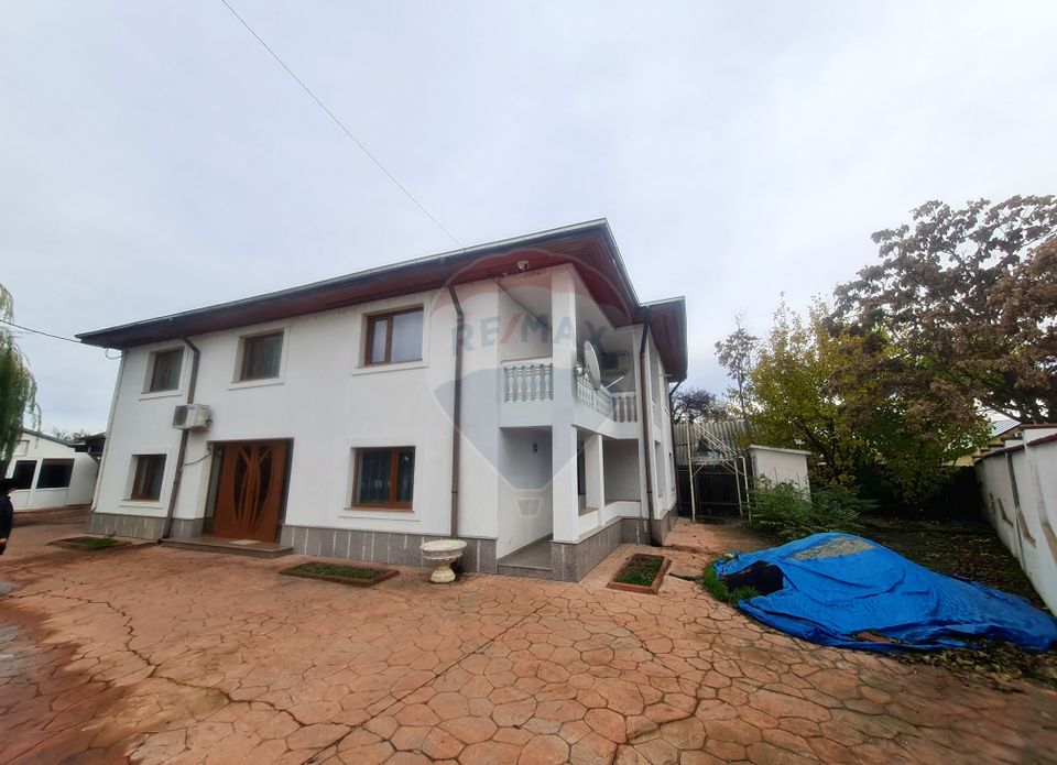 7 room House / Villa for sale