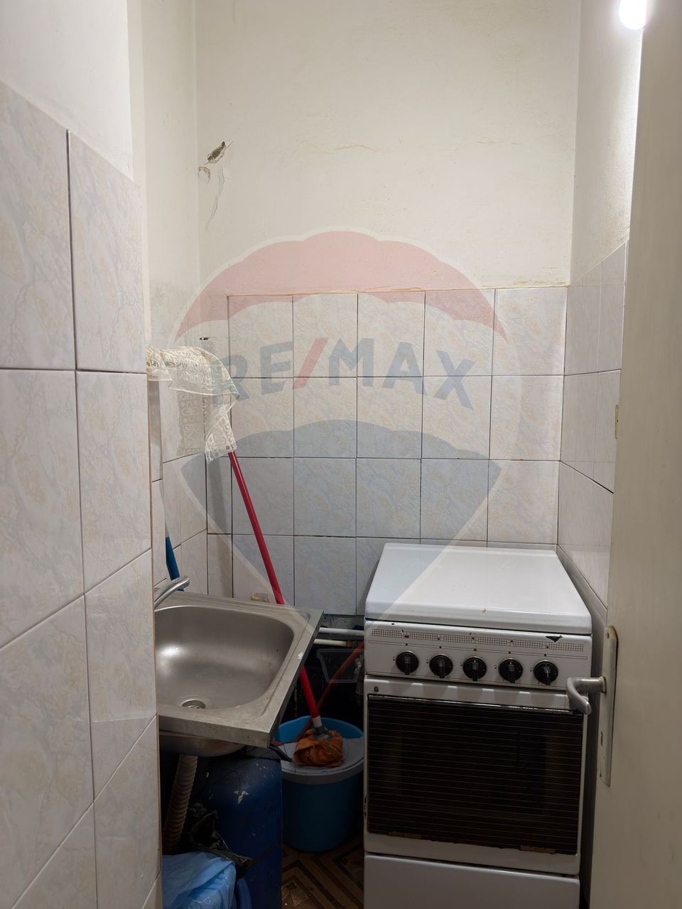 Garsoniera de închiriat- Calea Bucuresti