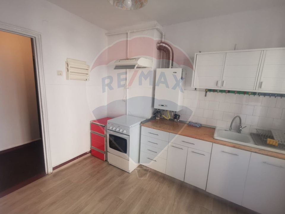 Apartament cu 2 camere de închiriat în zona Central