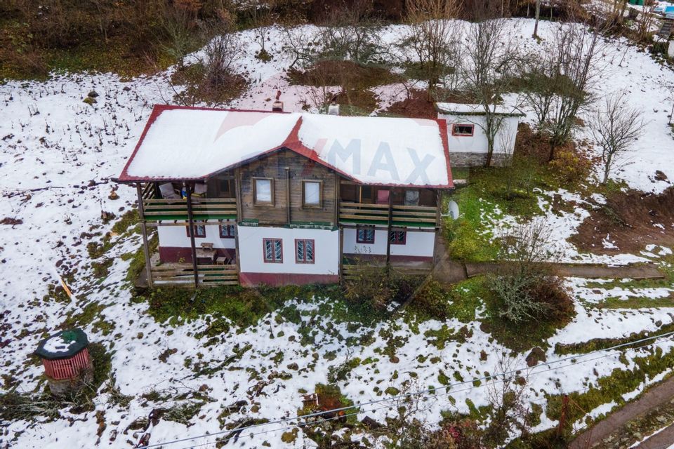 Casă de vanzare,Sacaramb jud. Hunedoara