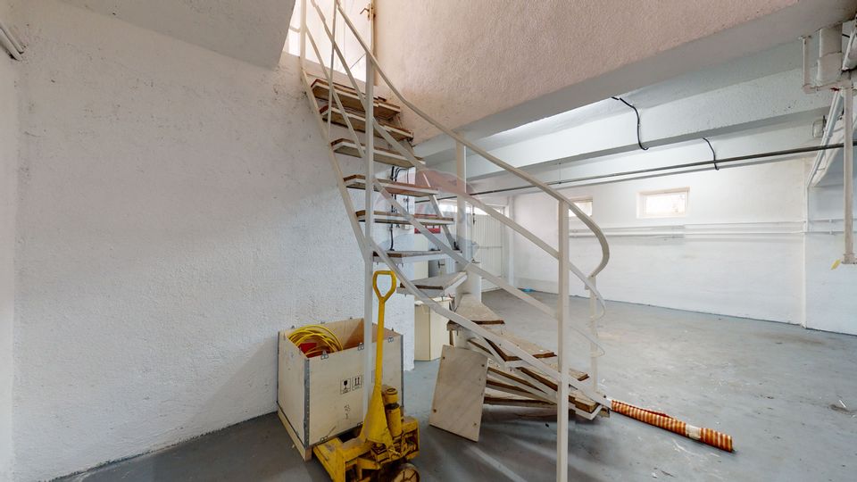 Spațiu comercial demisol Bucurestii Noi/ Metrou Straulesti