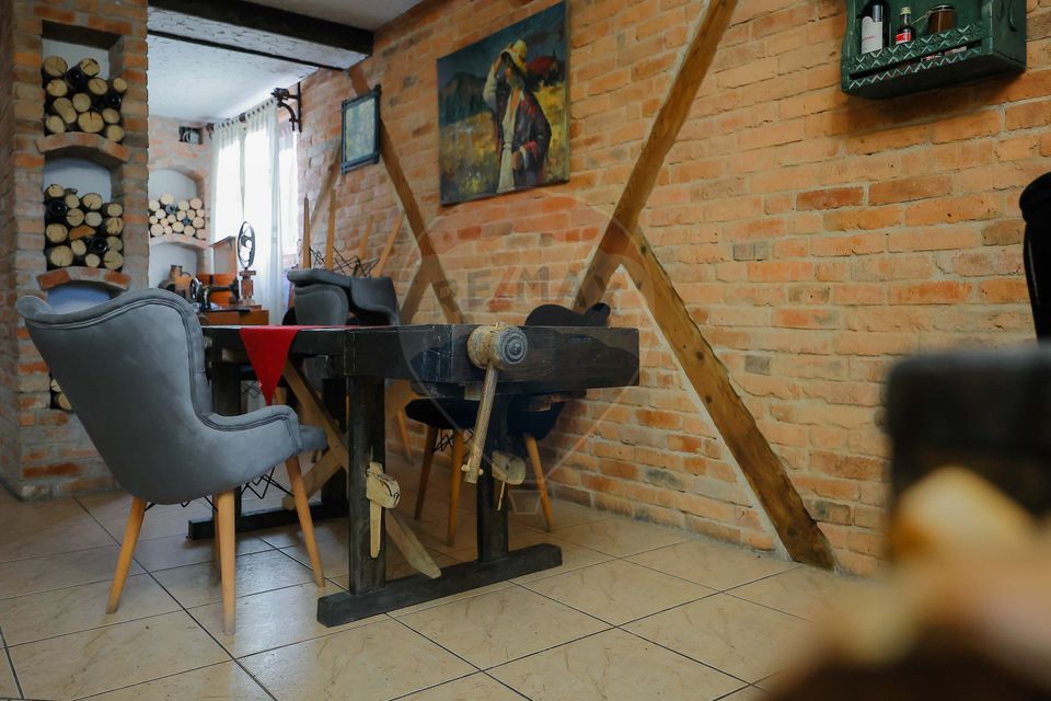 12 room Hotel / Pension for sale, Iosia area