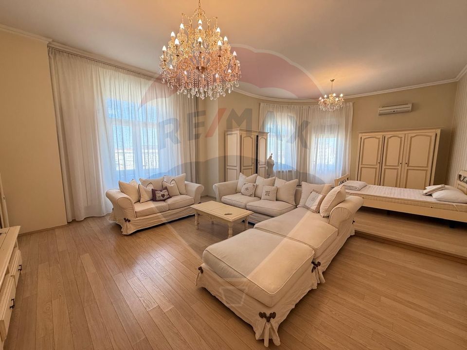 De închiriat apartament  lux, exclusivist- Palatul Vulturul Negru-