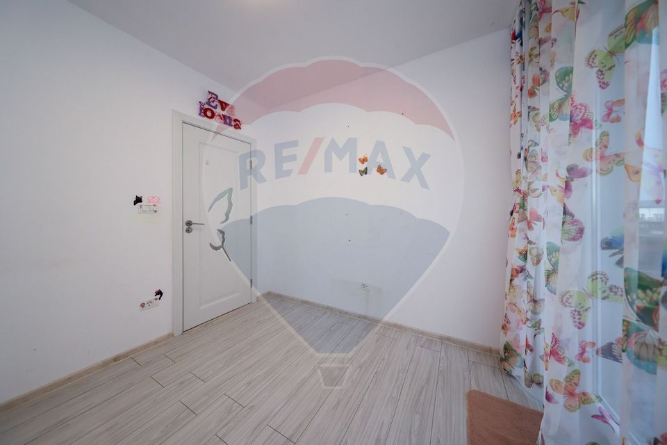 Casă 4 camere, de inchiriat, Izvor!