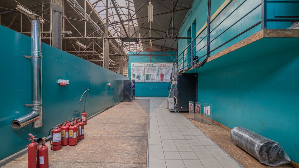 Spațiu industrial de 1,690mp, teren 3800 mp la 2 km de Brașov