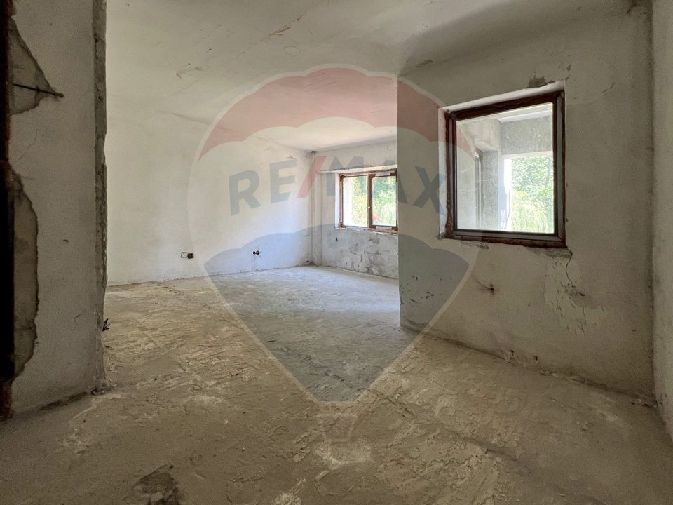 Hotel-bază de tratament, edificat în zonă cu ape sulfuroase