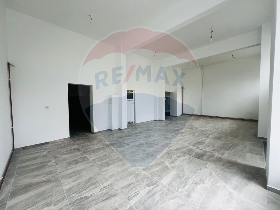 150sq.m Commercial Space for rent, UTA area