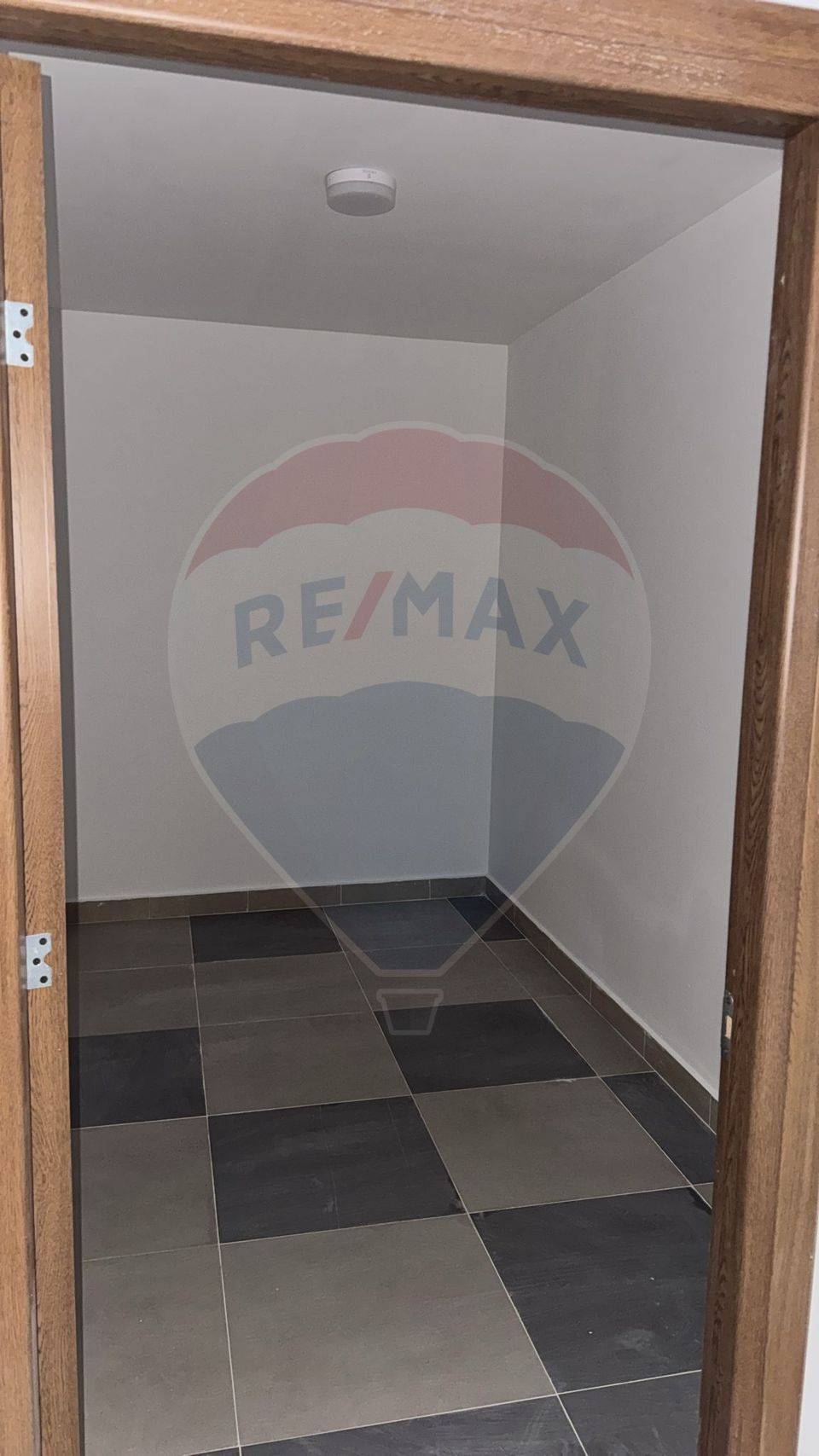 85sq.m Industrial Space for rent