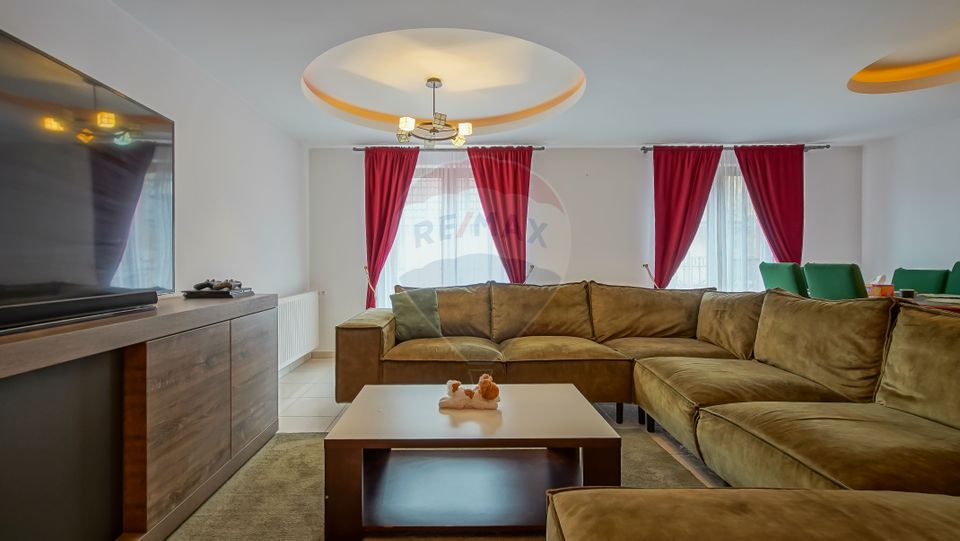 Casă cu garaj și panouri fotovoltaice – Codlea!