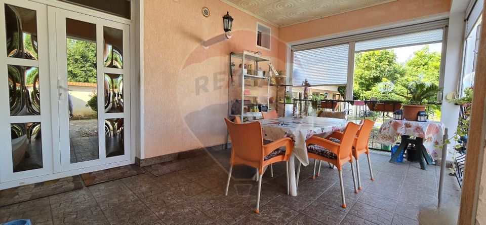 8 room House / Villa for sale, Central area