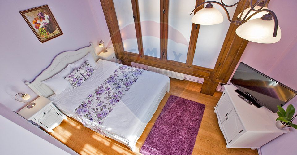 Pensiune cu vechime și prestigiu, Centrul Istoric