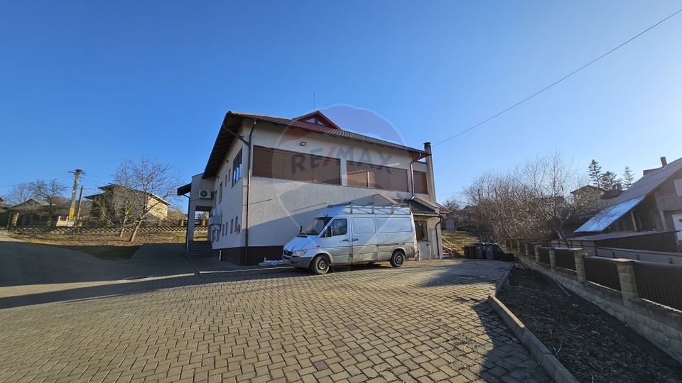 Complex comercial-cofetărie, patiserie pitzerie- Udești, Suceava