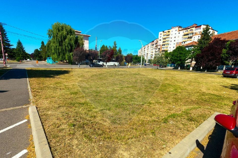 Land 400sqm Hunedoara / Strada Laminatorului