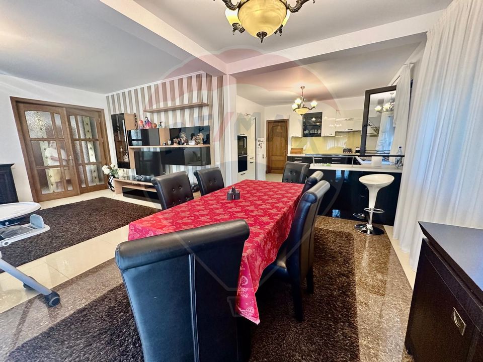 6 room House / Villa for sale