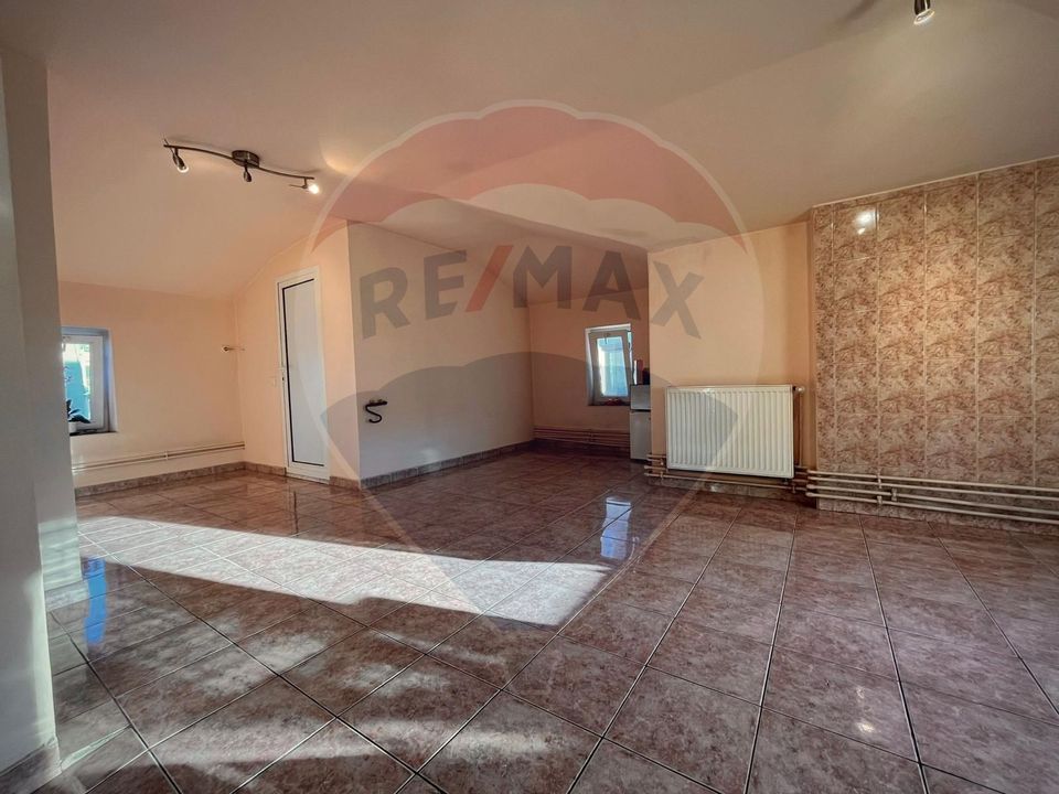 6-room apartment/Commercial space for rent in Cismigiu area